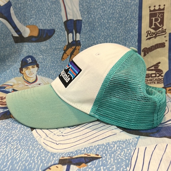 Patagonia Classic Logo Mesh Embroidered Snap Back Hat Cap Teal - Picture 2 of 6